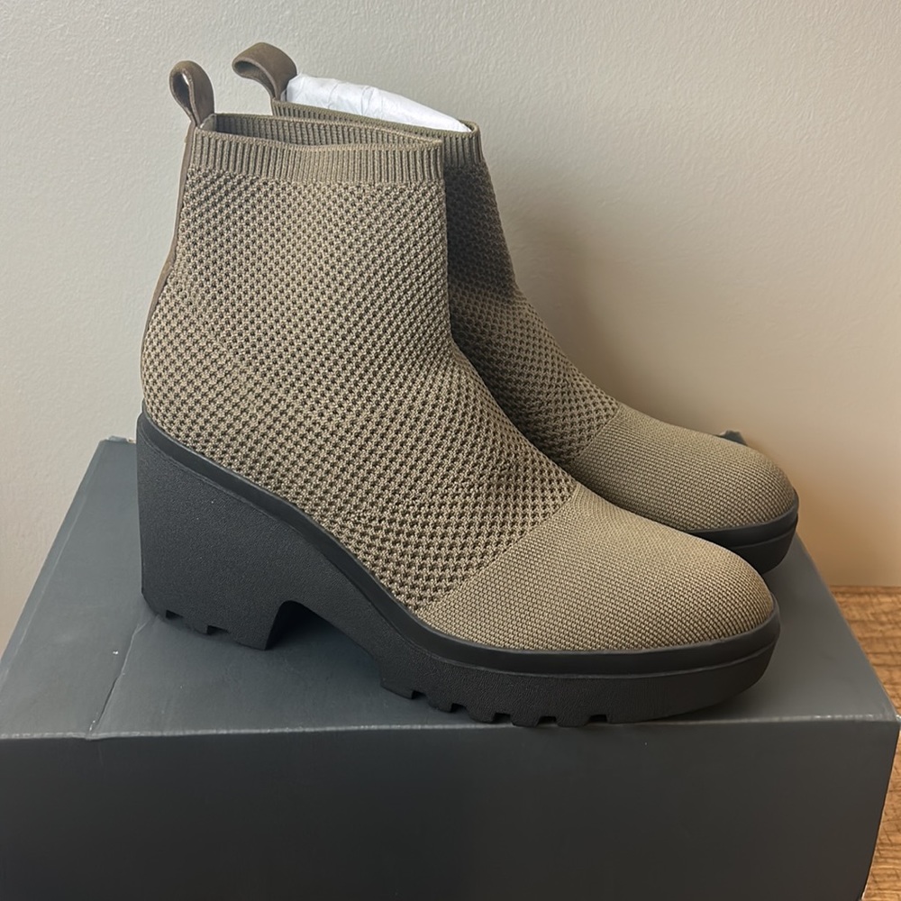 Eileen Fisher Korma Bootie Antelope Stretch Size 9M New In Box